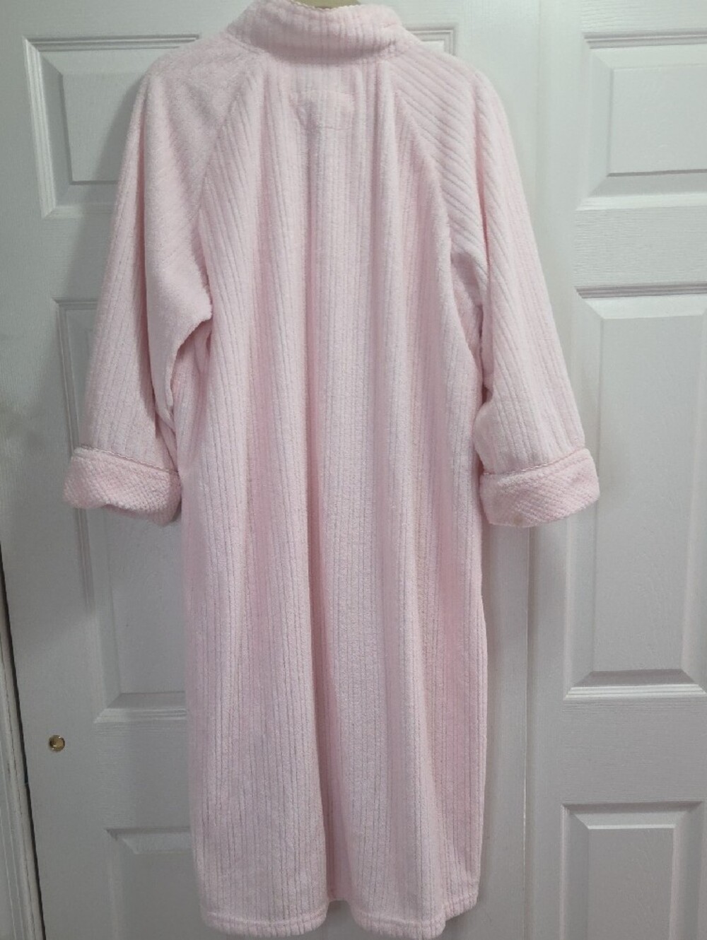 Oscar de la Renta Pink Ribbed Zip-Front Robe - Picture 4 of 6